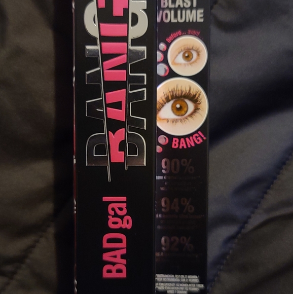 Benefit Mascara - Picture 4 of 16